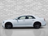 2023 Chrysler 300 - Preview 8