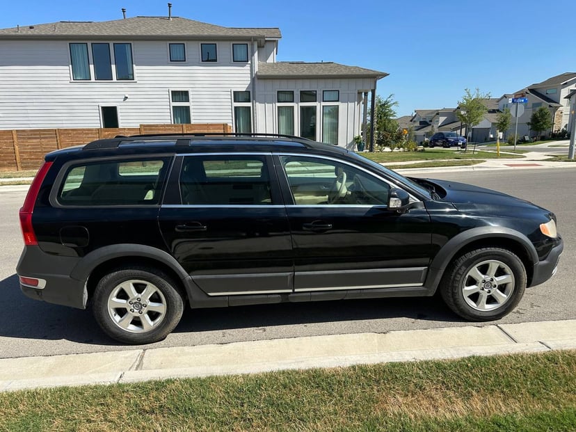 2009 Volvo XC70 - Image 3