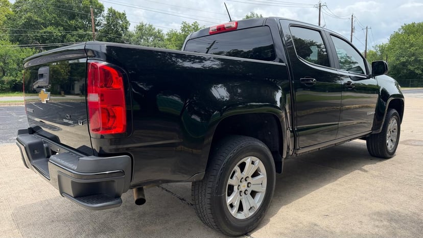 2015 Chevrolet Colorado - Image 2