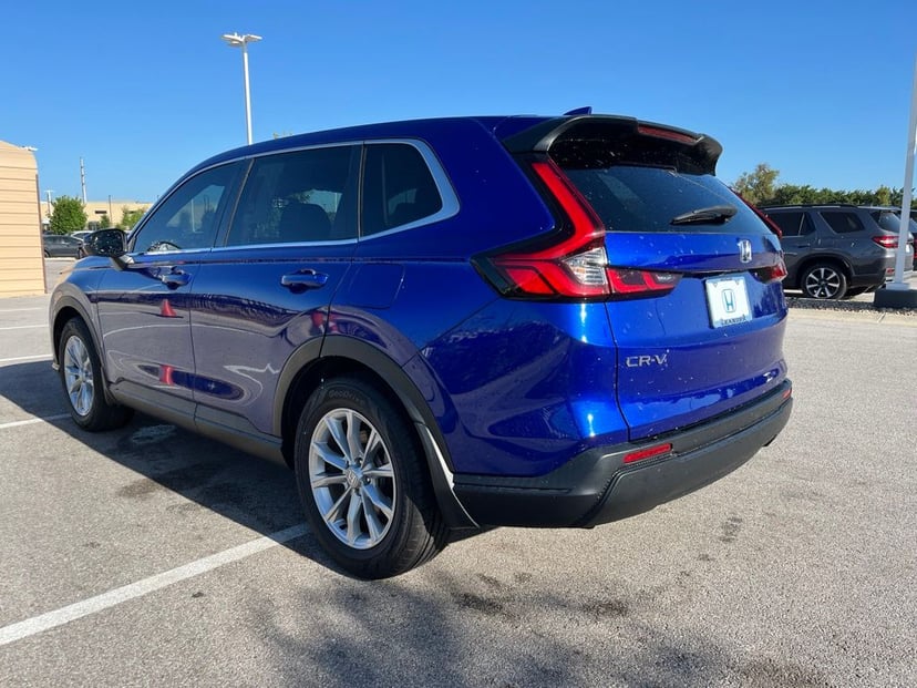2023 Honda CR-V - Image 2