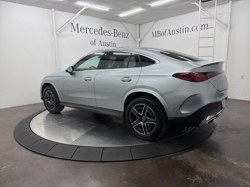 2026 Mercedes-Benz GLC - Image 3