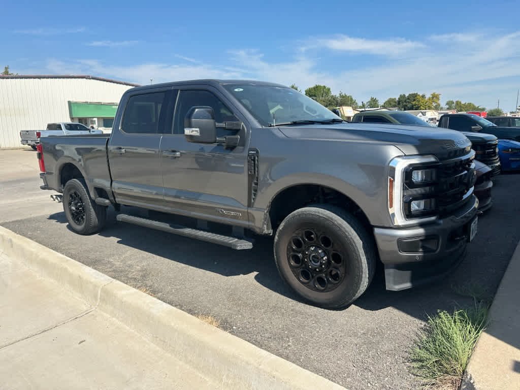 2024 Ford F-250 - Image 3