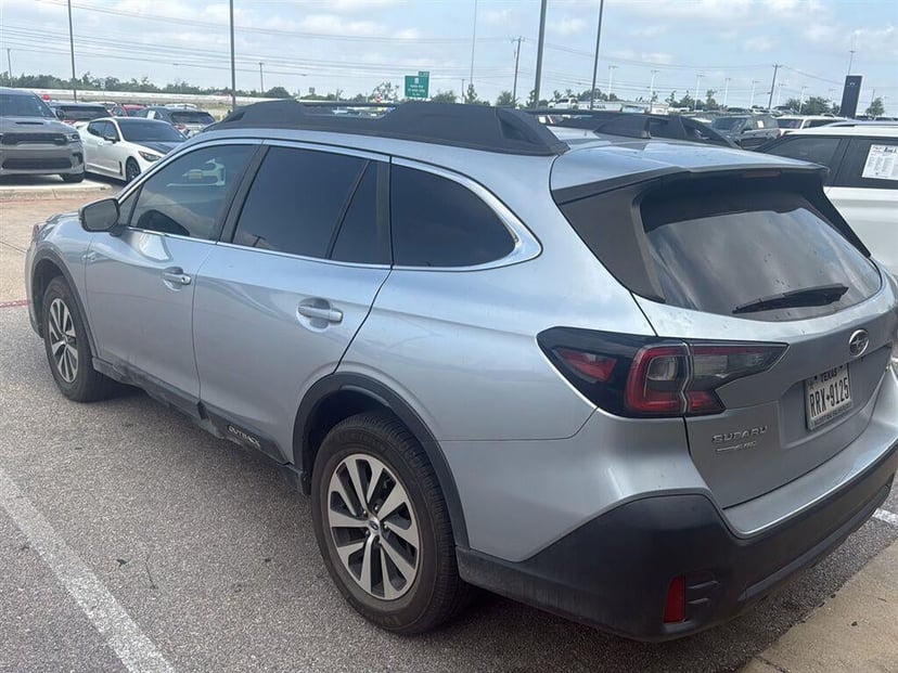 2022 Subaru Outback - Image 3