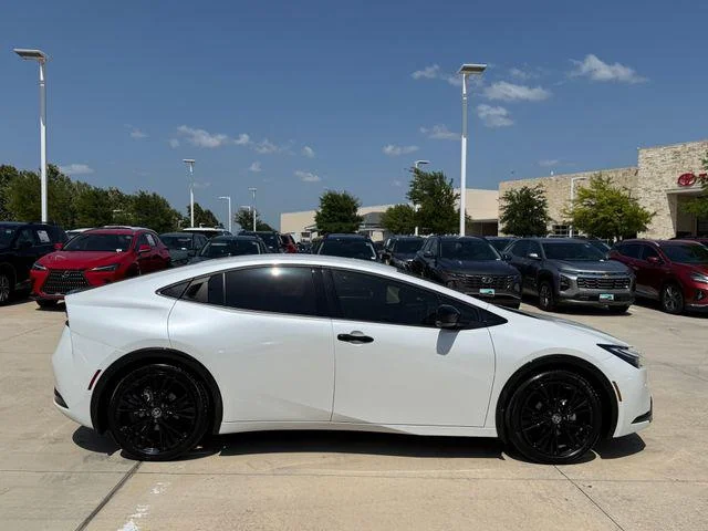 2026 Toyota Prius - Image 2