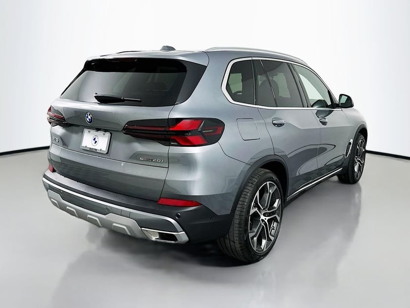 2026 BMW X5 - Image 2