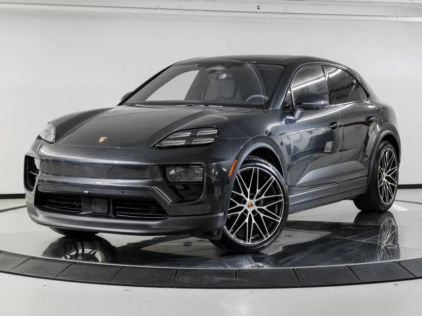 2026 Porsche Macan Electric - Image 1