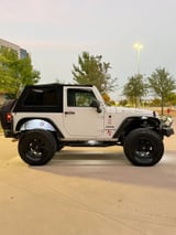 2016 Jeep Wrangler - Preview 7