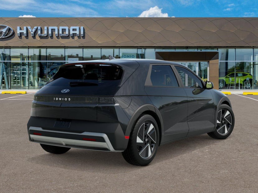 2026 Hyundai IONIQ 5 - Image 3