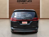 2027 Chrysler Pacifica - Preview 4
