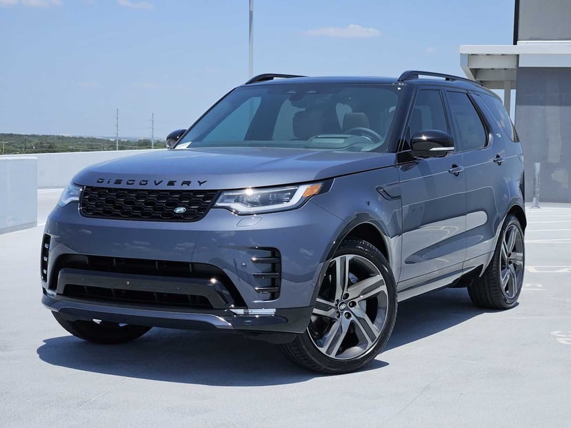2026 Land Rover Discovery - Image 1