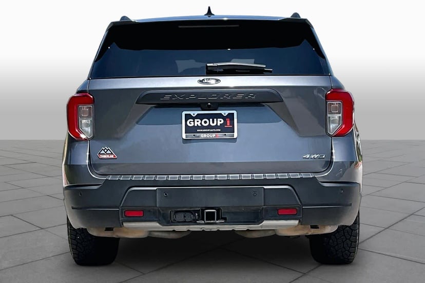 2022 Ford Explorer - Image 2