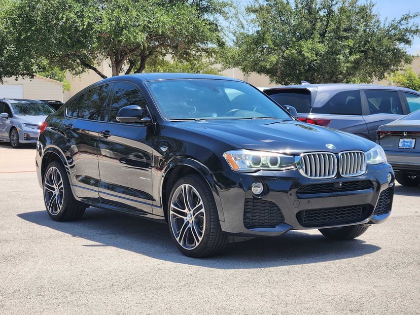 2017 BMW x4 - Image 3
