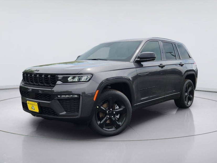 2026 Jeep Grand Cherokee - Image 1