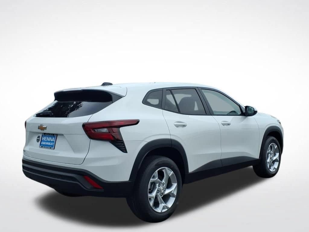 2026 Chevrolet Trax - Image 3