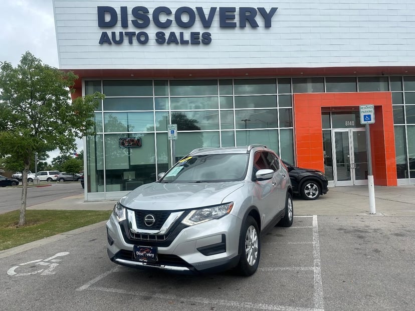 2020 Nissan Rogue - Image 1