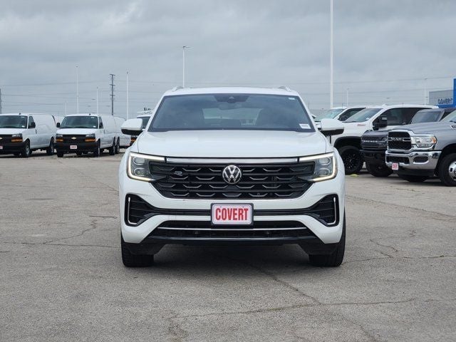 2024 Volkswagen Atlas Cross Sport - Image 2