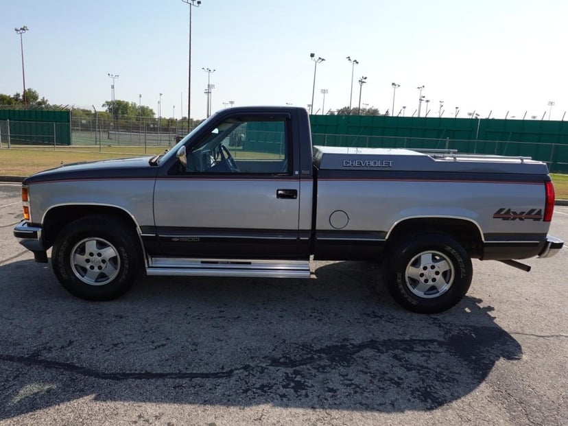 1992 Chevrolet C/K 1500 - Image 2