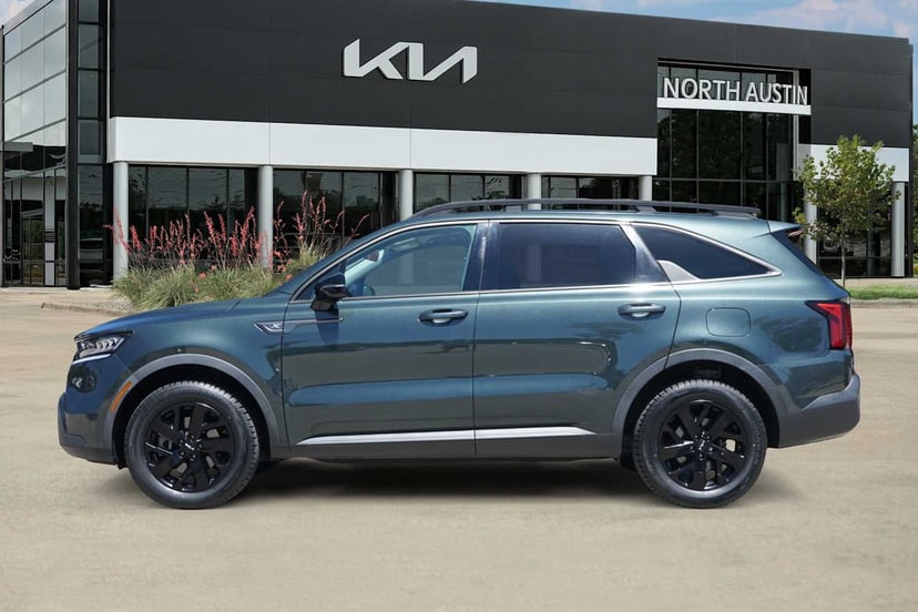 2022 Kia Sorento - Image 2