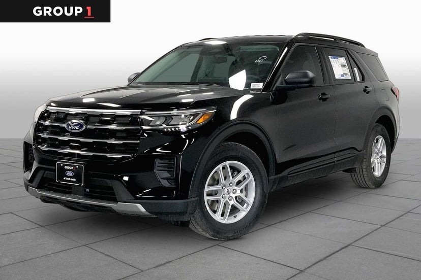 2026 Ford Explorer - Image 2