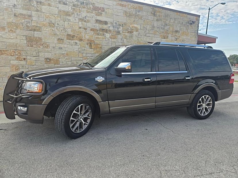 2017 Ford Expedition - Image 1