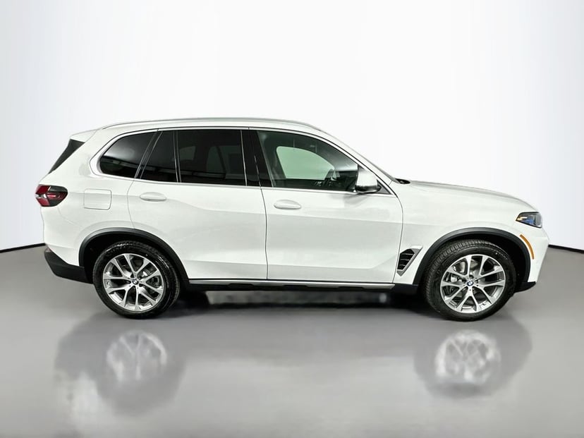 2026 BMW X5 - Image 3