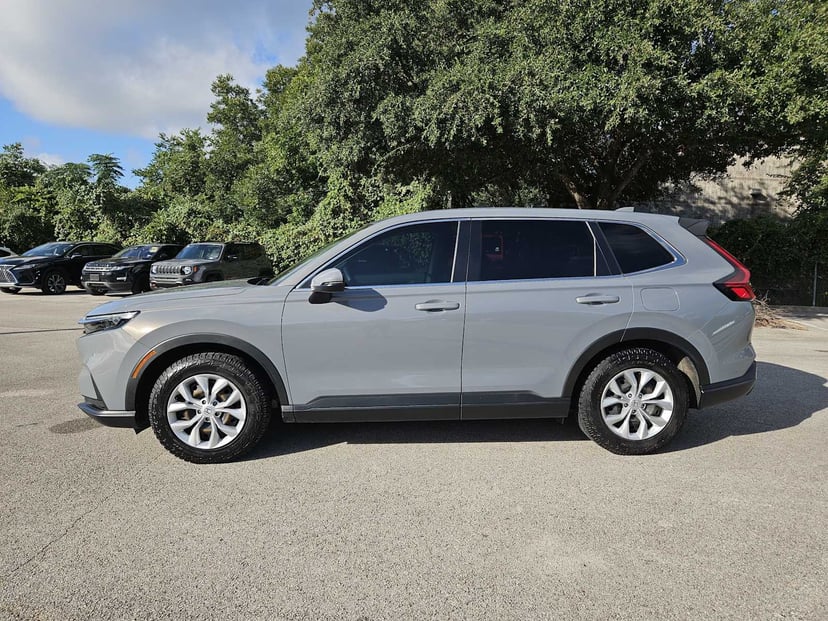 2025 Honda CR-V - Image 2