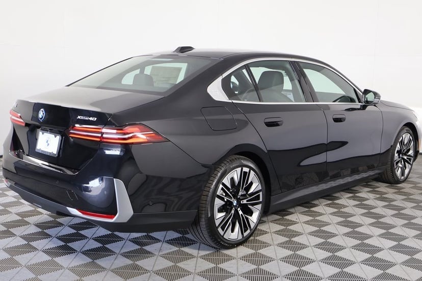 2026 BMW i5 - Image 1