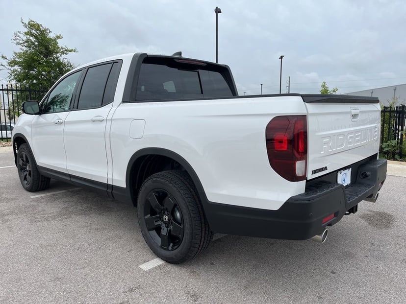 2026 Honda Ridgeline - Image 3