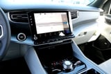 2026 Jeep Grand Wagoneer - Preview 12