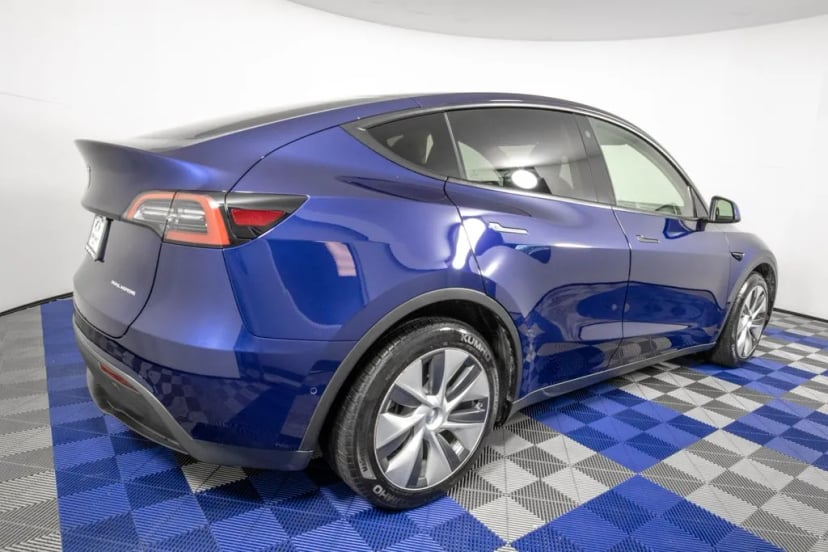 2022 Tesla Model Y - Image 2