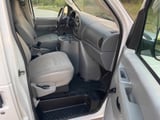 2003 Ford E-350 - Preview 14