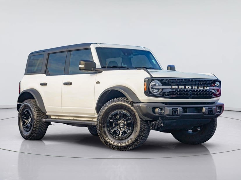 2023 Ford Bronco - Image 1