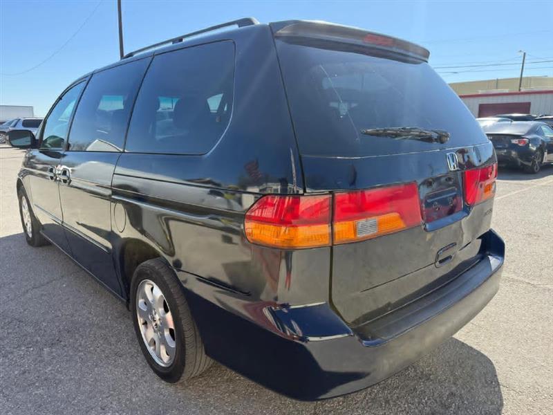 2004 Honda Odyssey - Image 2