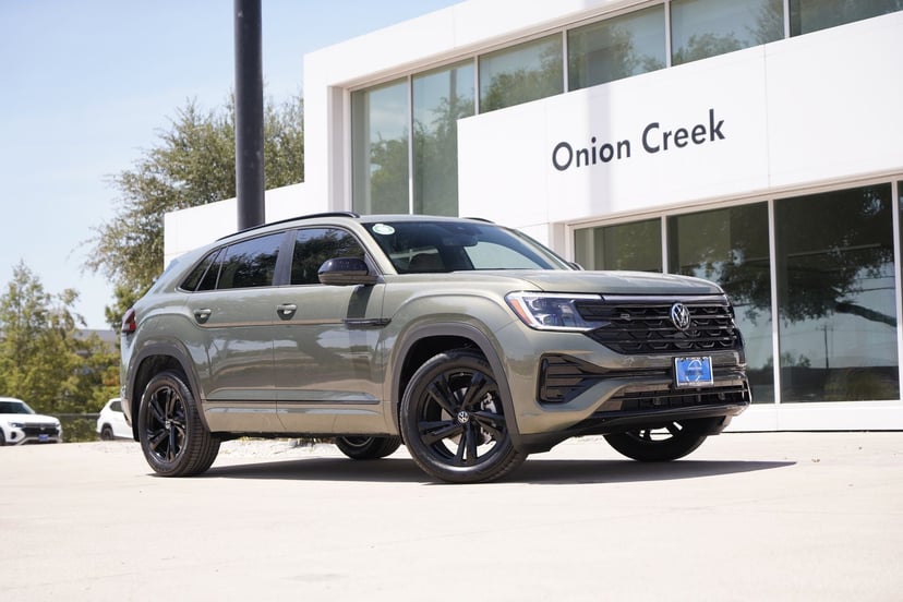 2026 Volkswagen Atlas Cross Sport - Image 1