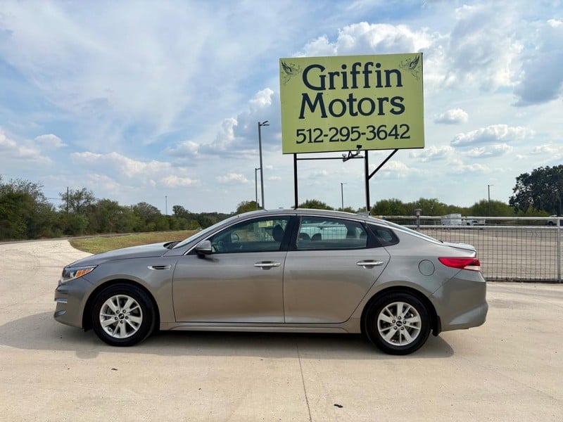 2017 Kia Optima - Image 1