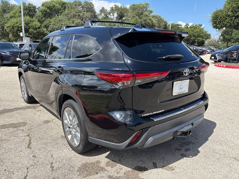 2020 Toyota Highlander - Image 3