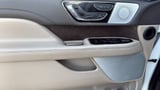 2024 Lincoln Navigator - Preview 11