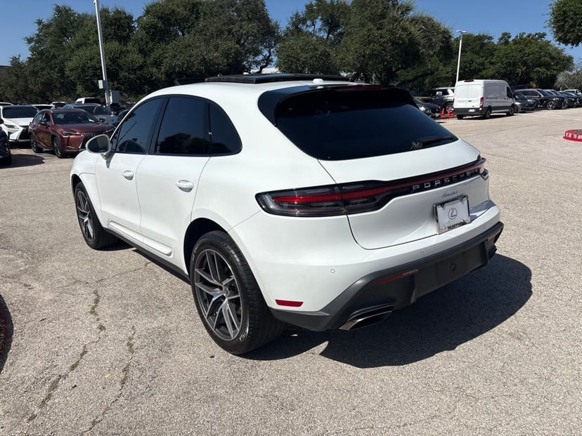 2023 Porsche Macan - Image 2