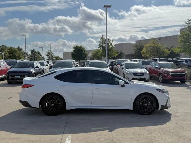 2026 Toyota Camry - Image 3