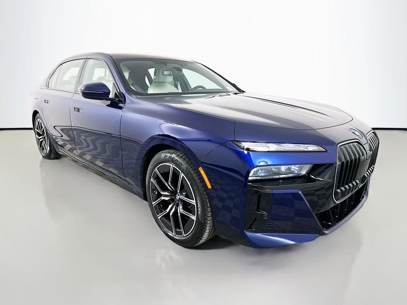 2026 BMW 7 Series - Image 2