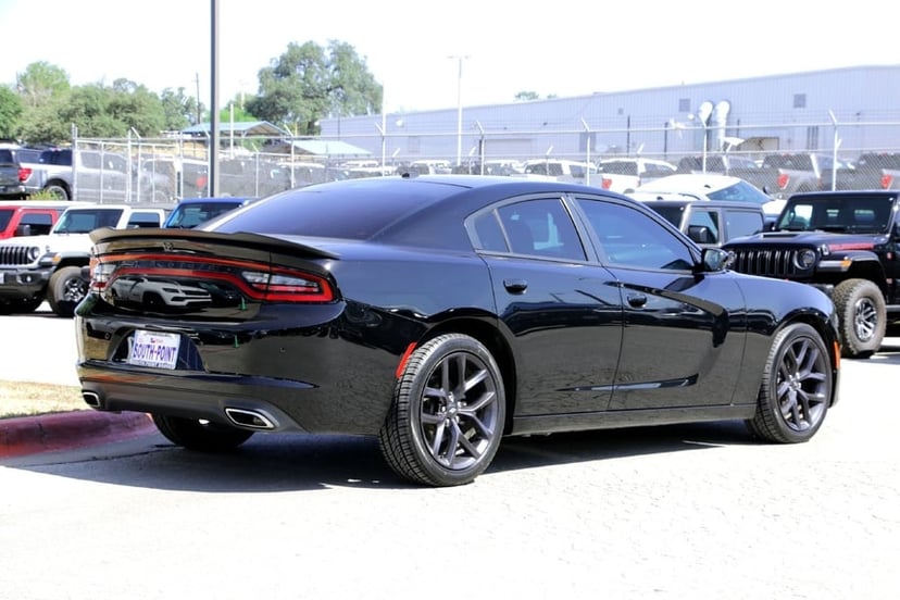 2022 Dodge Charger - Image 1