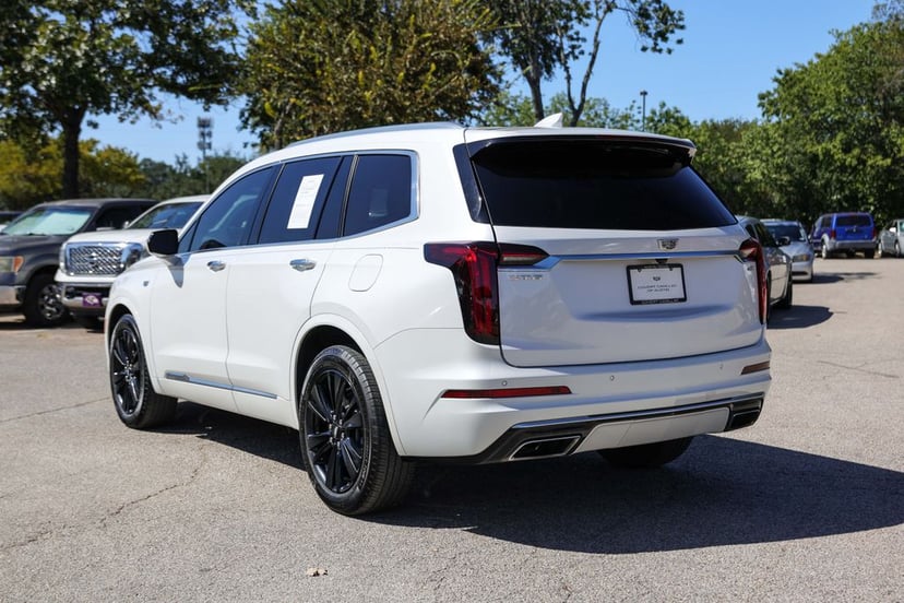 2022 Cadillac XT6 - Image 3