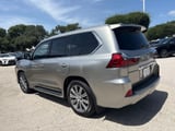 2016 Lexus LX - Preview 3