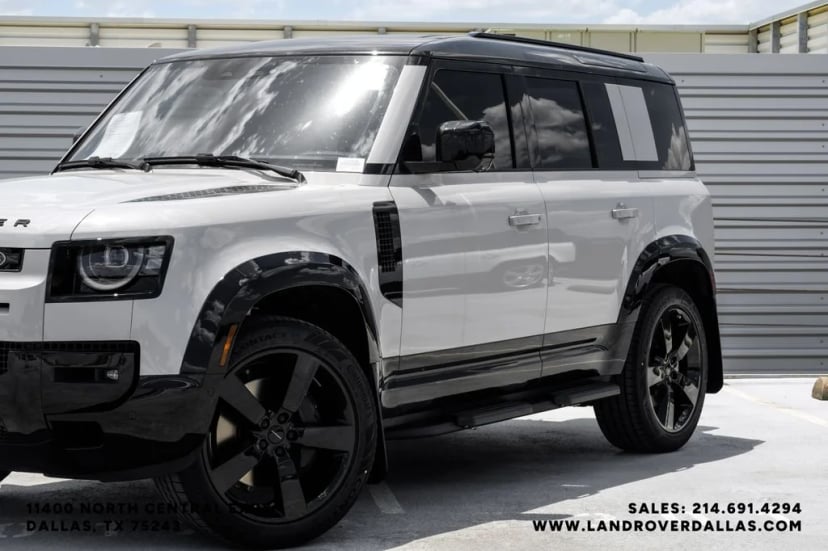 2026 Land Rover Defender - Image 2