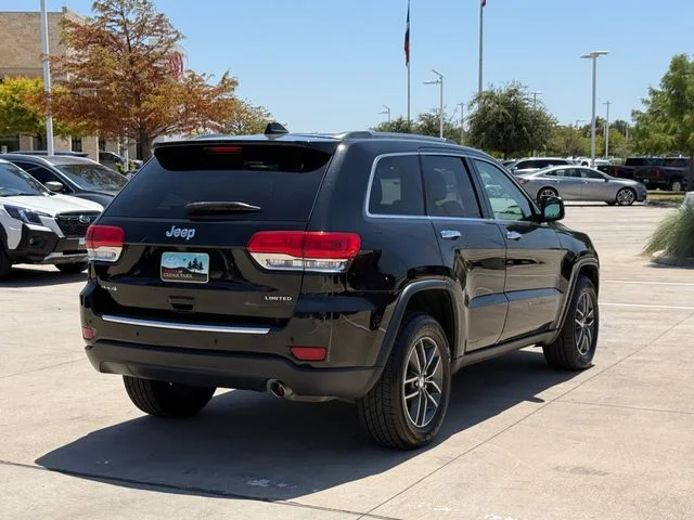 2017 Jeep Grand Cherokee - Image 2