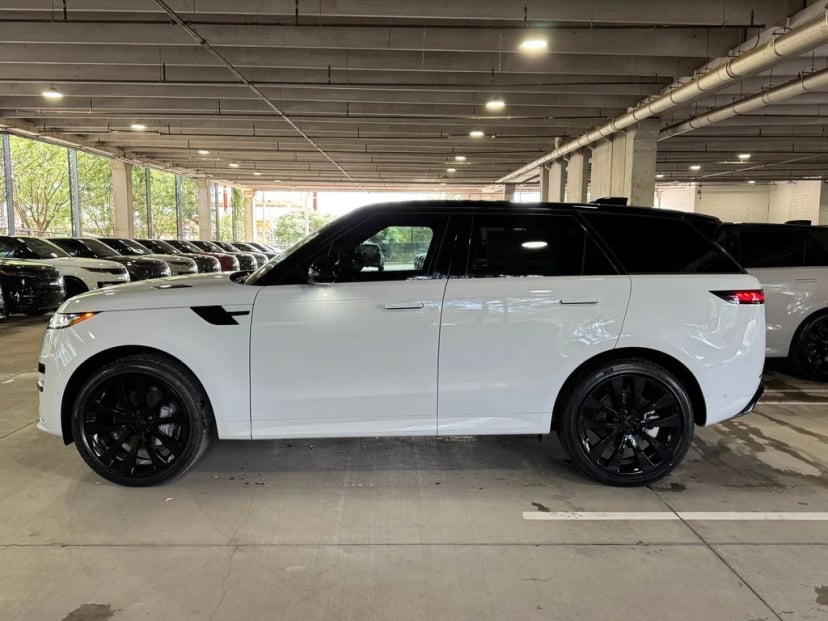 2026 Land Rover Range Rover Sport Dynamic SE SUV Fuji White - Image 2