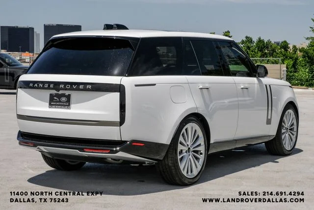 2026 Land Rover Range Rover - Image 3