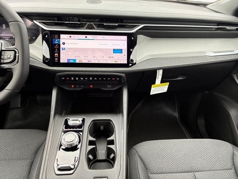 2026 Jeep Cherokee - Image 3