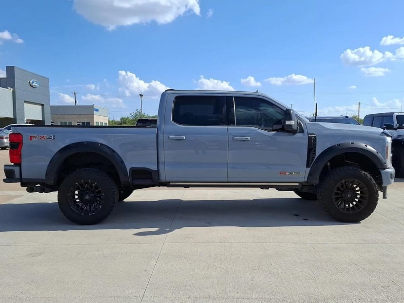 2025 Ford Super Duty - Image 1