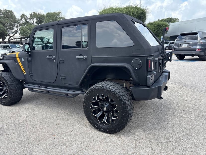 2017 Jeep wrangler-jk - Image 3